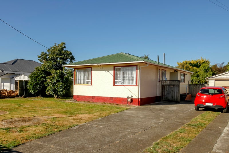 15 Carey Street, Longburn, Palmerston North - Carousel 2