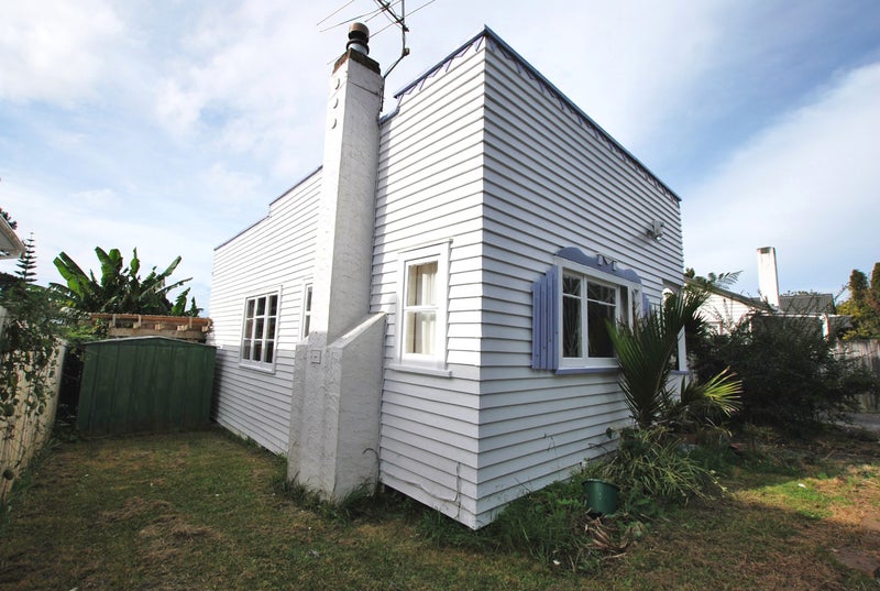 1/3213 Great North Road, New Lynn, Auckland - Carousel 1