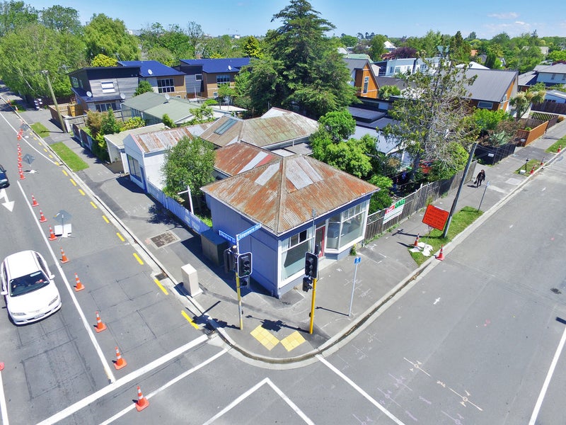 146 Edgeware Road, St Albans, Christchurch - Carousel 1