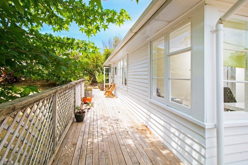 10 Inglis Street, Birkenhead, Auckland - Carousel 19