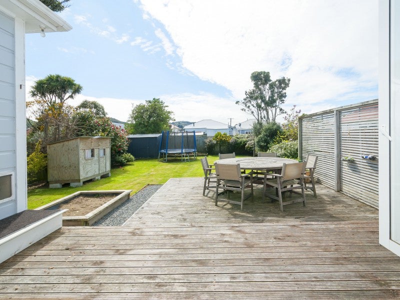 9 High Street, Petone, Lower Hutt - Carousel 19