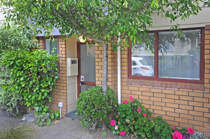 5B Duke Street, Mount Victoria, Wellington - Carousel 2