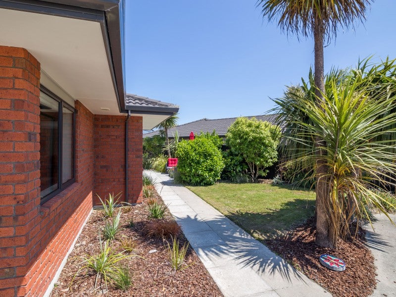 7 Evergreen Crescent, Trentham, Upper Hutt - Carousel 2