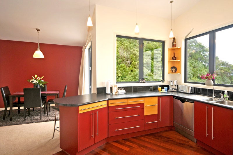 19B Bank Road, Northland, Wellington - Carousel 1