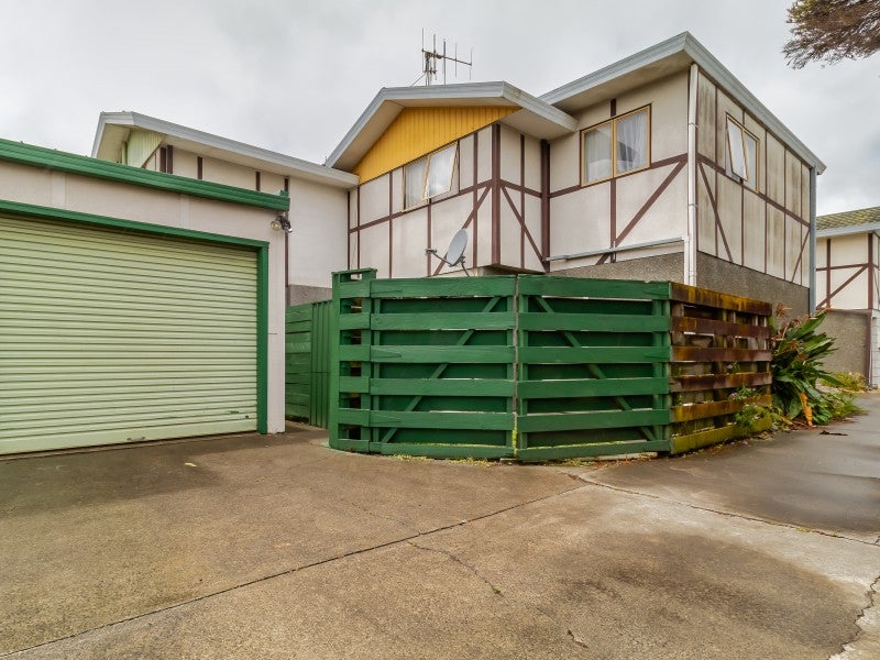 6/702 Grays RD, Mahora, Hastings - Carousel 1