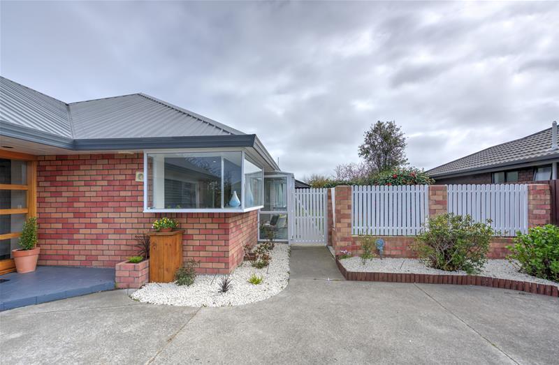 15 Giles Place, Shirley, Christchurch - Carousel 12