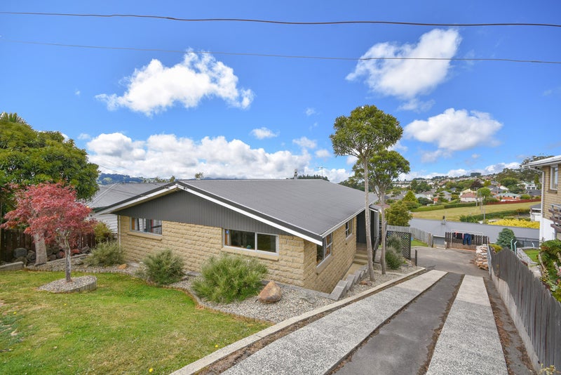 34 Salmond Street, Halfway Bush, Dunedin - Carousel 1