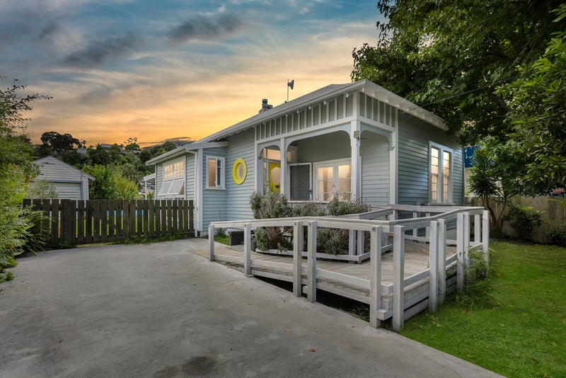 29 Perry Street, Mangapapa, Gisborne - Carousel 1