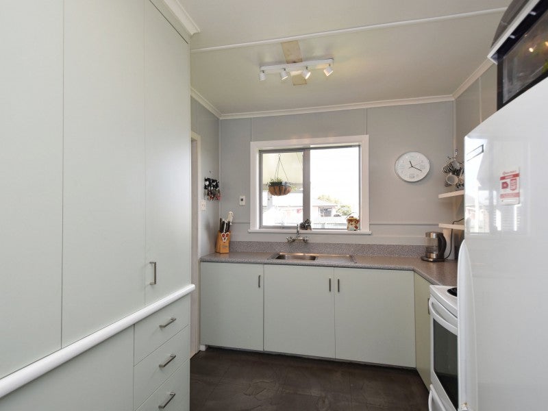 170 Stobo Street, Grasmere, Invercargill - Carousel 2