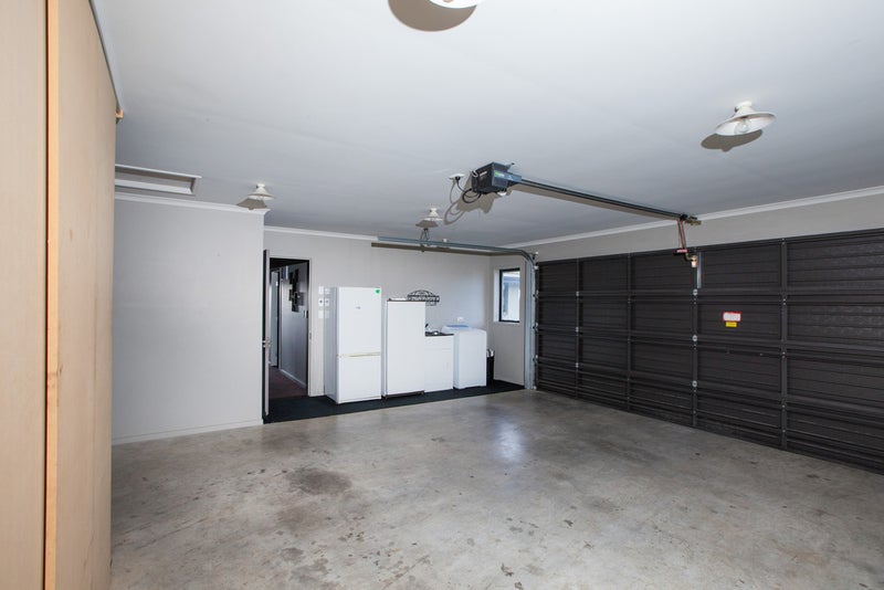 11 Ashmore Drive, Frankleigh Park, New Plymouth - Carousel 24