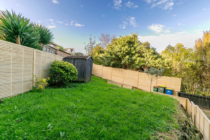 21A CASSANDRA GR, Totara Vale, Auckland - Carousel 16