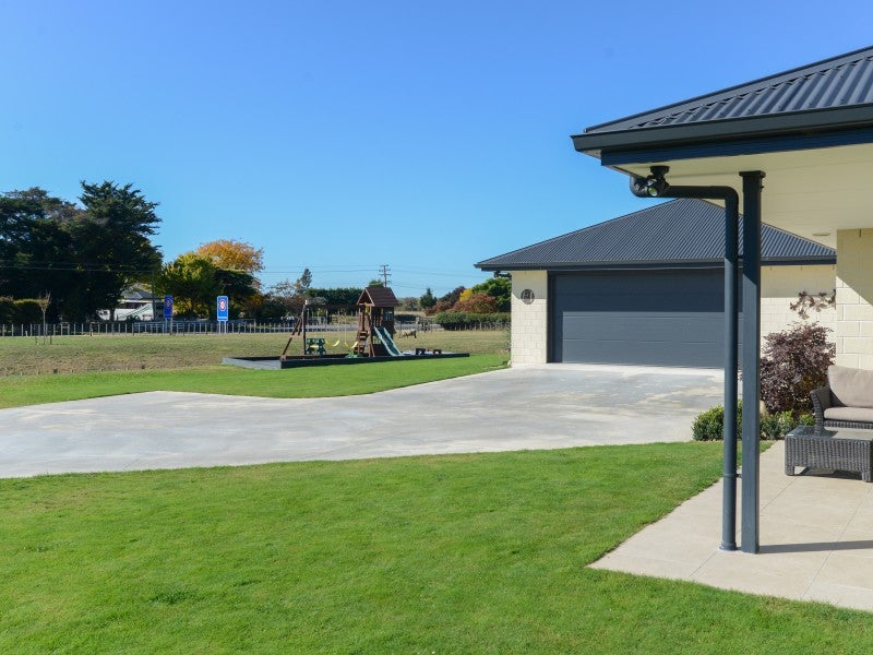 5 Bellerby Lane, Hastings - Carousel 24