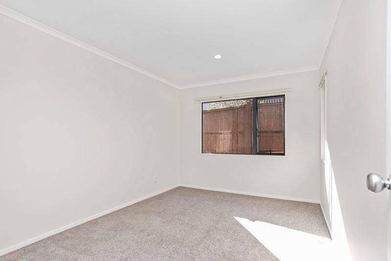 13 Brinlack Drive, East Tamaki, Auckland - Carousel 24