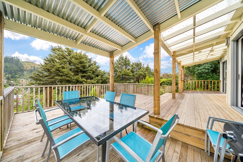 34 Forest Road, Pinehaven, Upper Hutt - Carousel 2