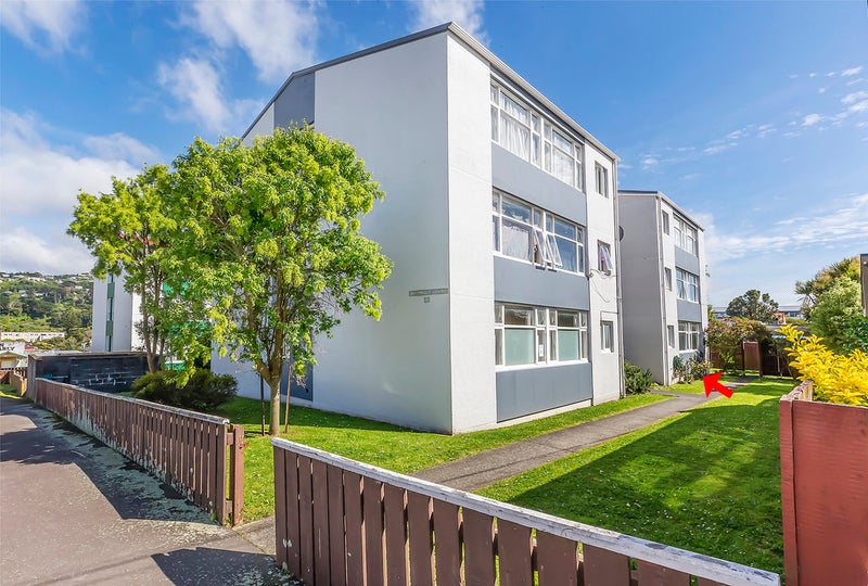 1/10 Angus Avenue, Berhampore, Wellington - Carousel 1