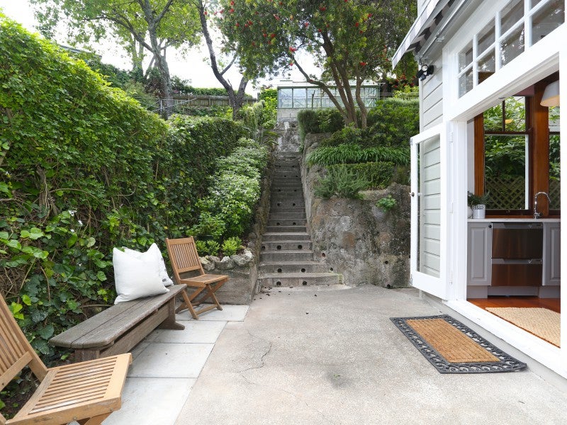 12 Cameron Road, Bluff Hill, Napier - Carousel 25