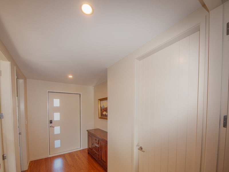 190 Westchester Drive, Churton Park, Wellington - Carousel 2