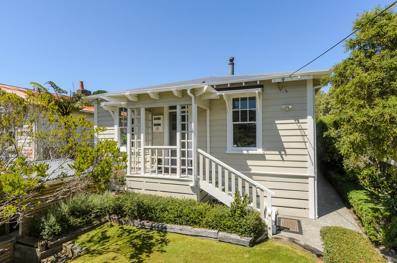 2 Ngata Street, Ngaio, Wellington - Carousel 2