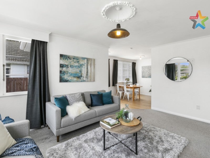 306A Oxford Terrace, Avalon, Lower Hutt - Carousel 2