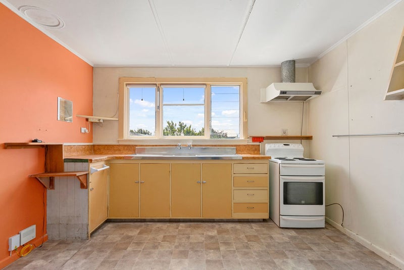 156 Tedder Avenue, North New Brighton, Christchurch - Carousel 2