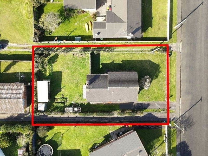 34 Ferguson Street, Manurewa East, Auckland - Carousel 1