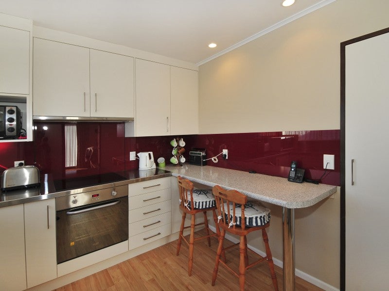 6B Mcenroe Grove, Naenae, Lower Hutt - Carousel 2