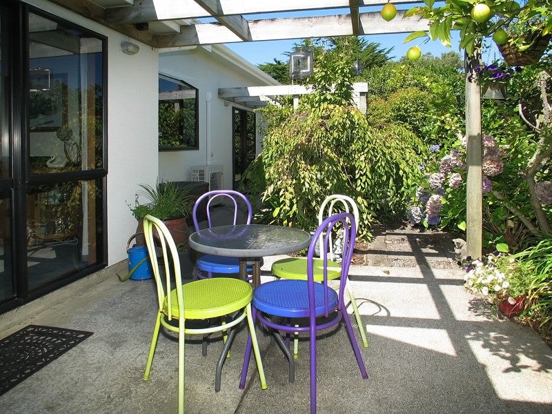 14 Westridge, Camborne, Porirua - Carousel 21