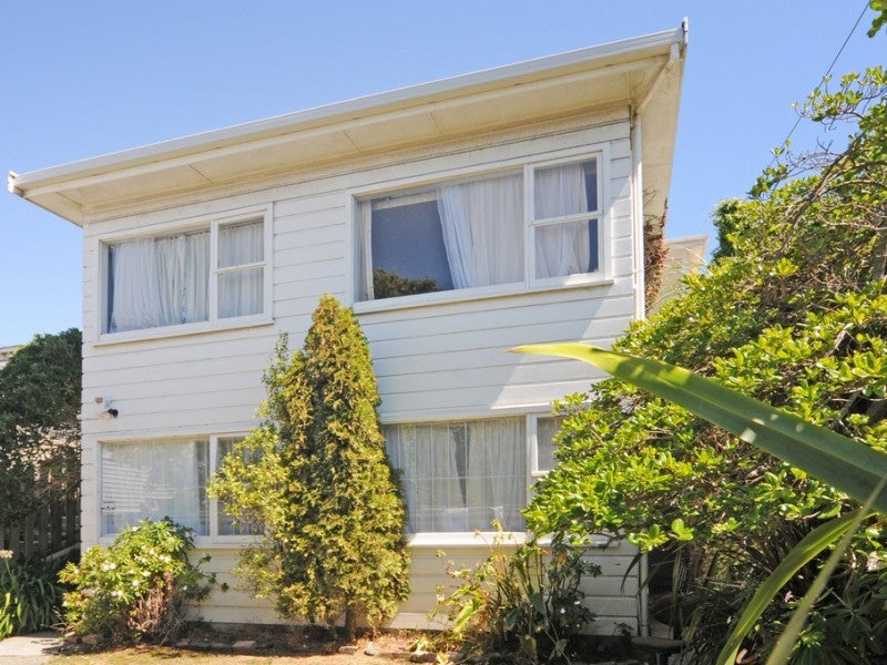 9B Millward Street, Newtown, Wellington - Carousel 1