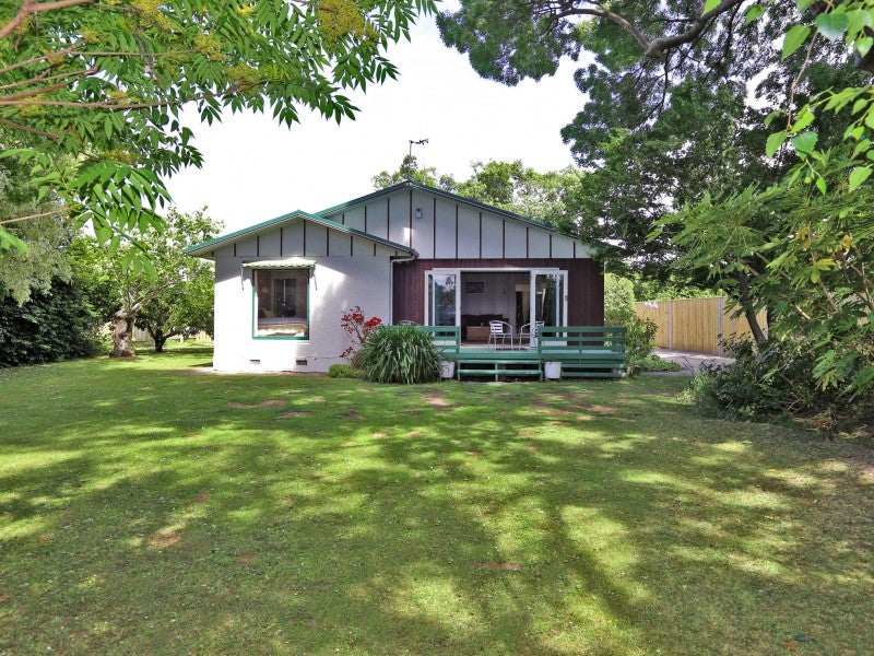 109 Frimley Avenue, Frimley, Hastings - Carousel 1