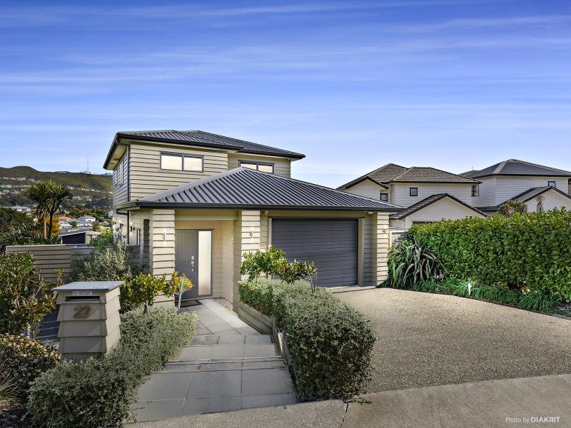 22 Cresswell Place, Johnsonville, Wellington - Carousel 1