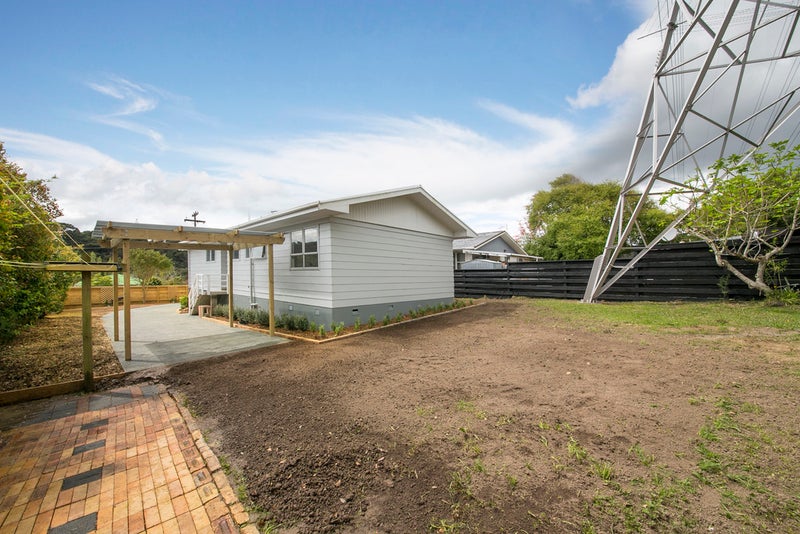 7 Huruhuru Road, Massey, Auckland - Carousel 15