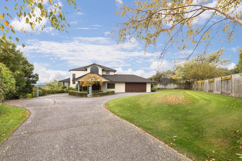 55 The Strand, Fitzherbert, Palmerston North - Carousel 2