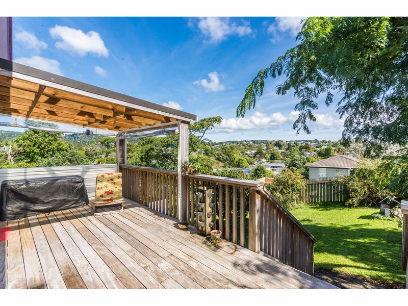 46 Captain Scott Road, Glen Eden, Auckland - Carousel 1