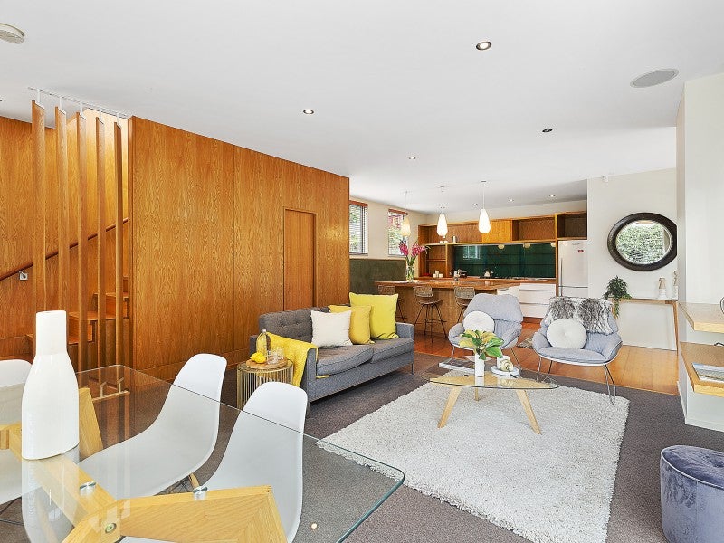 106 Holloway Road, Aro Valley, Wellington - Carousel 1