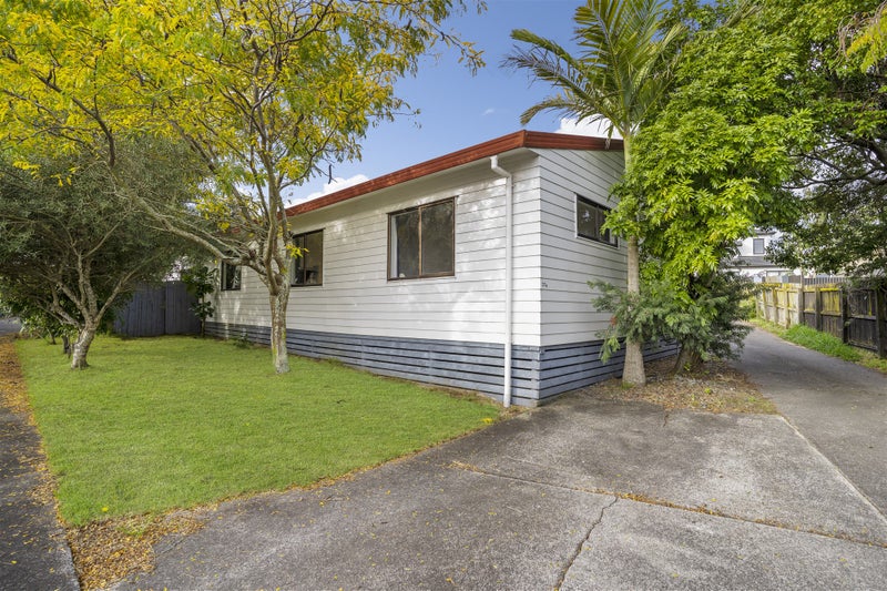 1/27 De Quincey Terrace, Highland Park, Auckland - Carousel 26