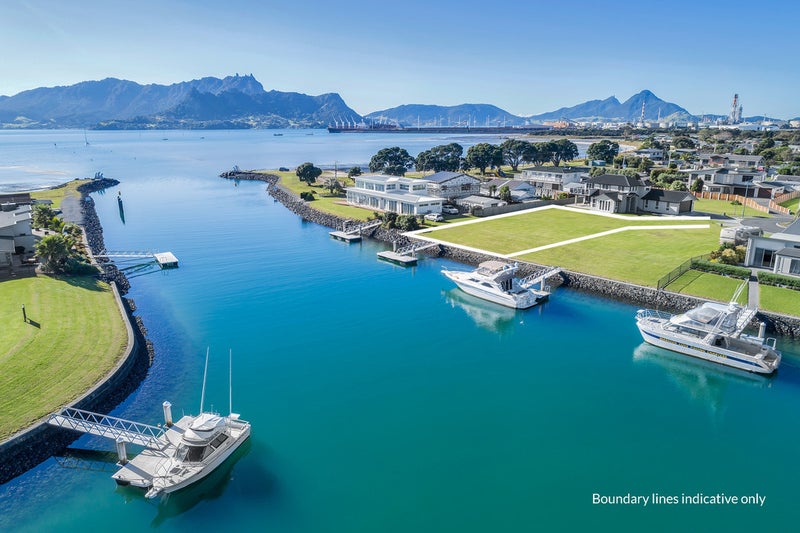 23 Fred Carr Place, One Tree Point - Carousel 2