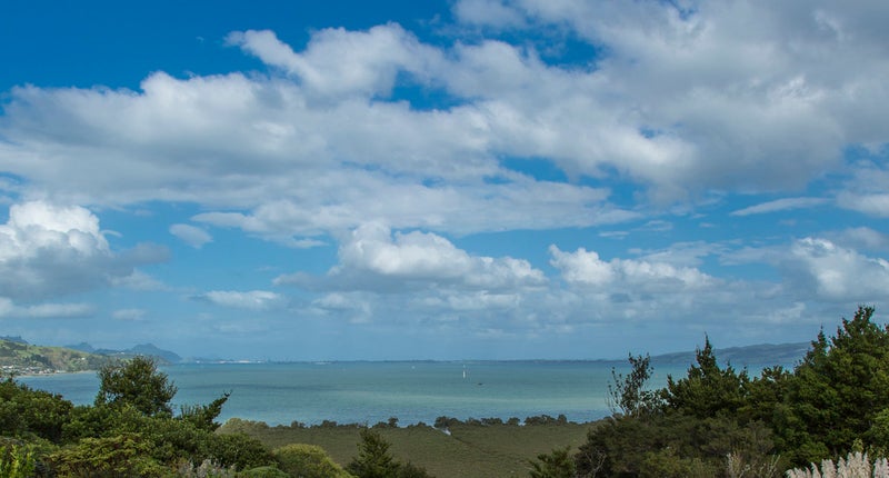 6 Tahuna Place, Onerahi, Whangarei - Carousel 1