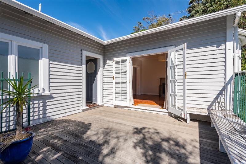 57 Durham Street, Aro Valley, Wellington - Carousel 1