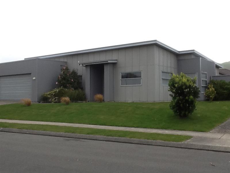 18 Gray Street, Pukerua Bay, Porirua - Carousel 1