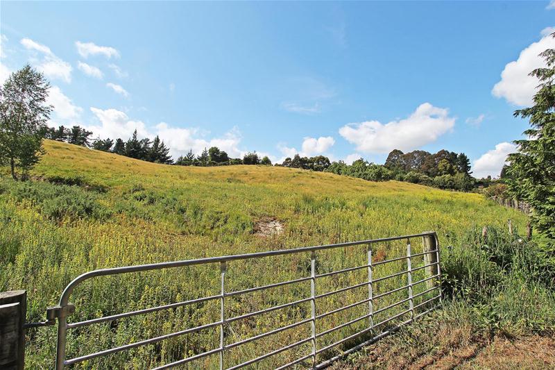 27 Maisey Road, Redwood Valley - Carousel 2