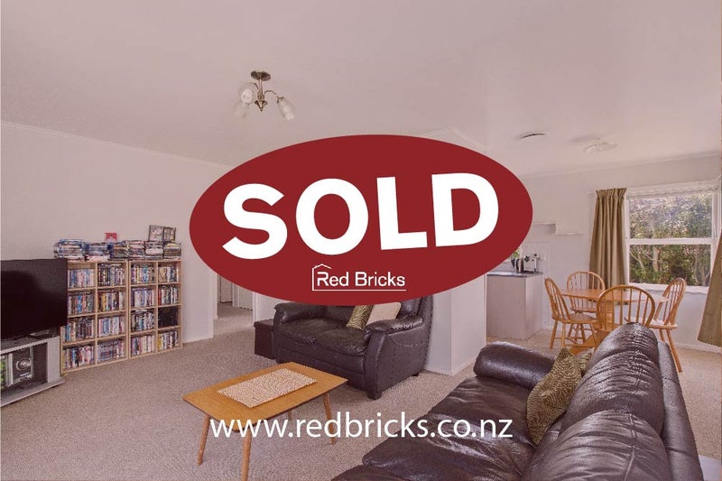 37A Cameron Road, Hamilton East, Hamilton - Carousel 1