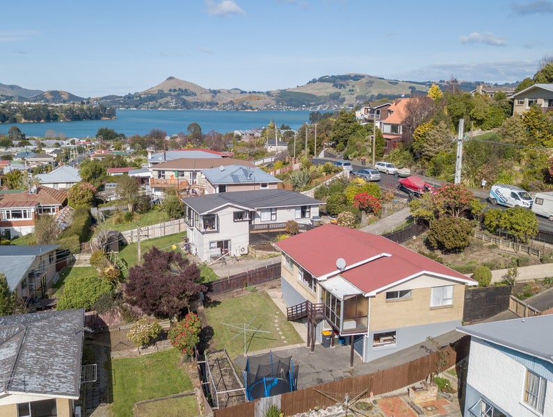 18 Delphic Street, Sawyers Bay, Dunedin - Carousel 18