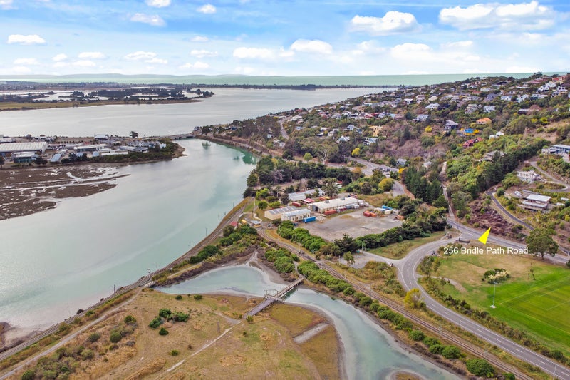 256 Bridle Path Road, Ferrymead, Christchurch - Carousel 10