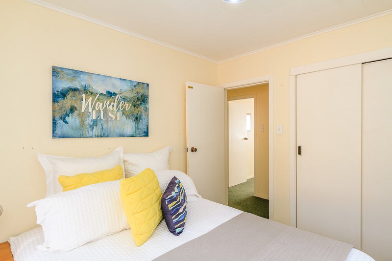 9 Timaru Grove, Kelson, Lower Hutt - Carousel 20