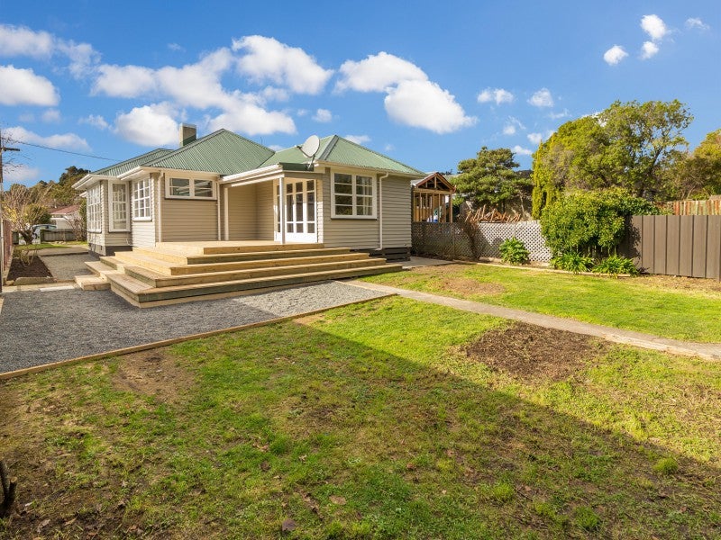 15 Exchange Street, Ebdentown, Upper Hutt - Carousel 26