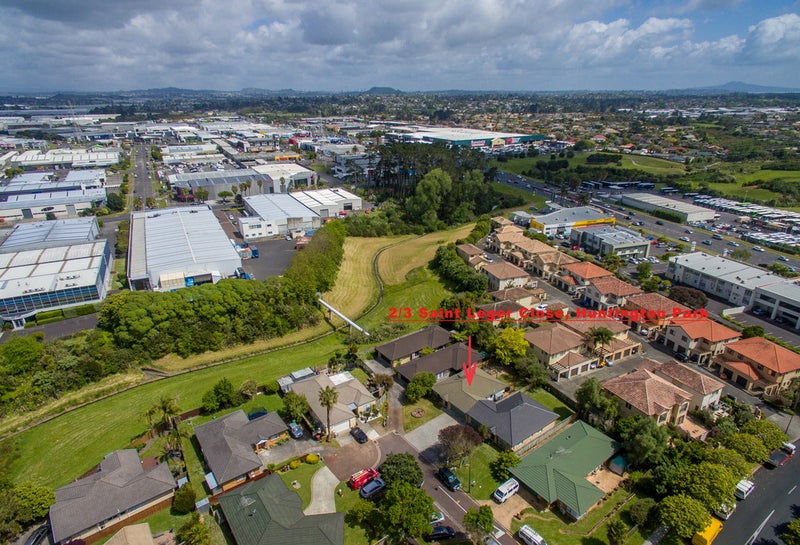 2/3 Saint Leger Close, Huntington Park, Auckland - Carousel 26