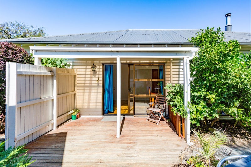 20 Hunters Road, Lyttelton - Carousel 2