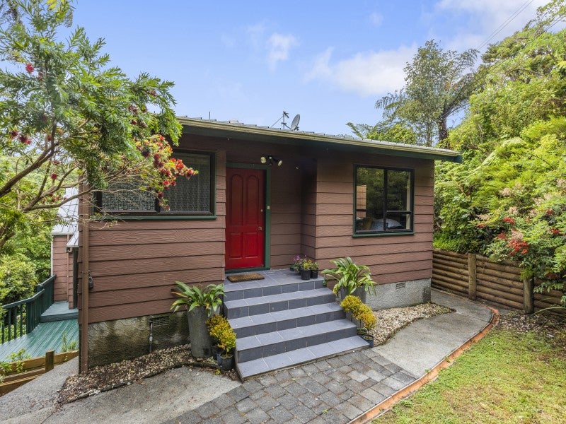 140 Miromiro Road, Normandale, Lower Hutt - Carousel 2