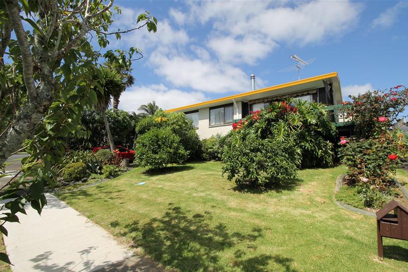 1/83 Bramley Drive, Farm Cove, Auckland - Carousel 12