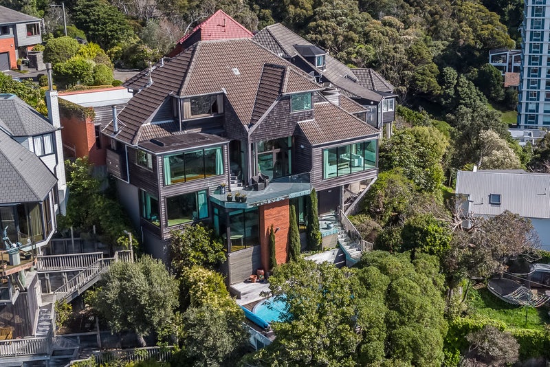 3 Bayview Terrace, Oriental Bay, Wellington - Carousel 2